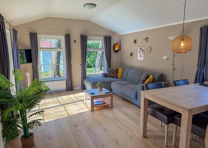 Forest Voor 4 Personen I De Heimolen Chalet