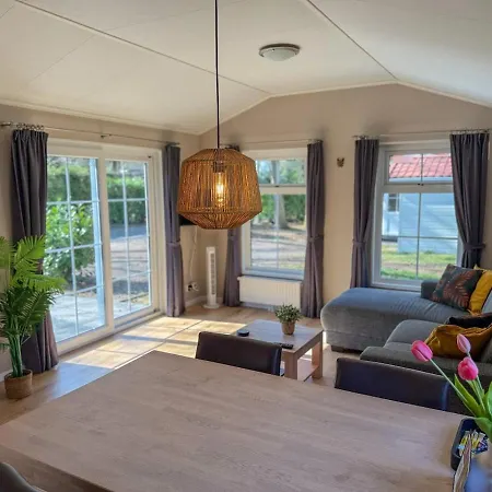 Domek alpejski Forest Voor 4 Personen I De Heimolen *